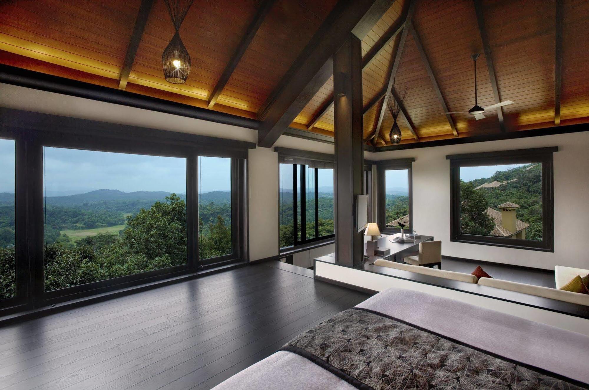Taj Madikeri Resort&Spa Coorg Rum bild
